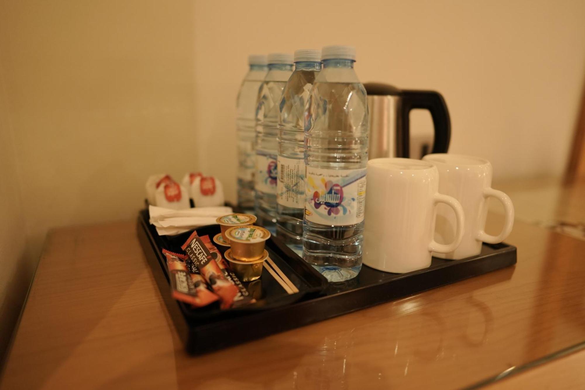 Meshal Hotel Манама Экстерьер фото